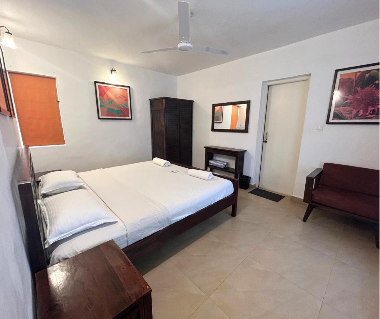 Jungle Hut-Annabelle'S Beach Apartments At Bernard Simao,Calangute,Goa Candolim Dış mekan fotoğraf